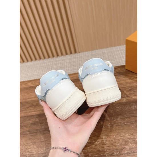 LV SNEAKERS