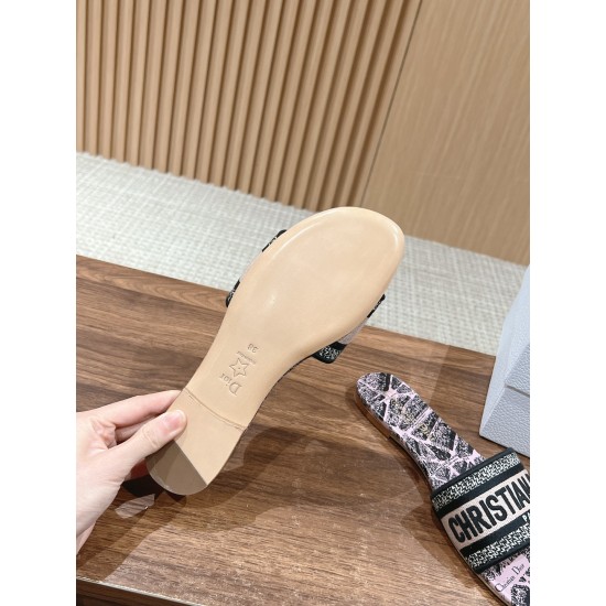 slippers slippers