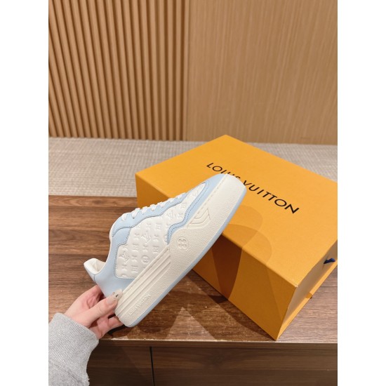 LV SNEAKERS