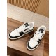 LV SNEAKERS