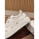 LV SNEAKERS