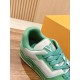LV SNEAKERS
