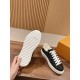 LV SNEAKERS