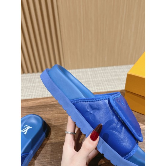 LV SLIPPERS