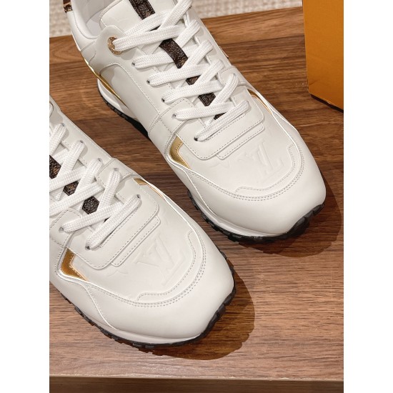 LV SNEAKERS