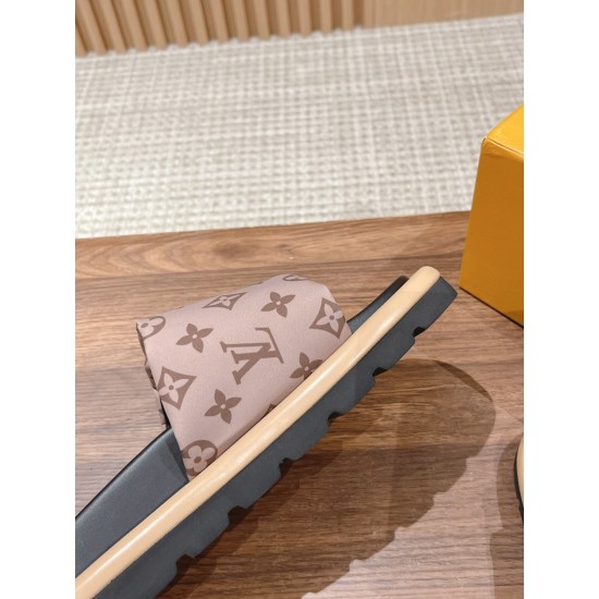 LV SLIPPERS