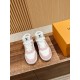 LV SNEAKERS