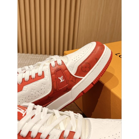 LV SNEAKERS