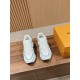 LV SNEAKERS