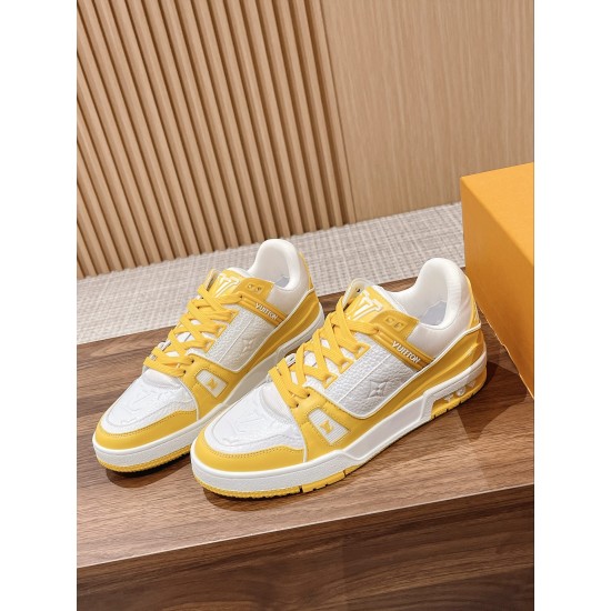 LV SNEAKERS