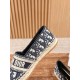 slippers slippers