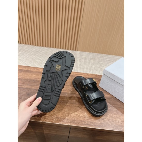 slippers slippers