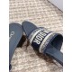 slippers slippers