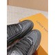 LV SNEAKERS