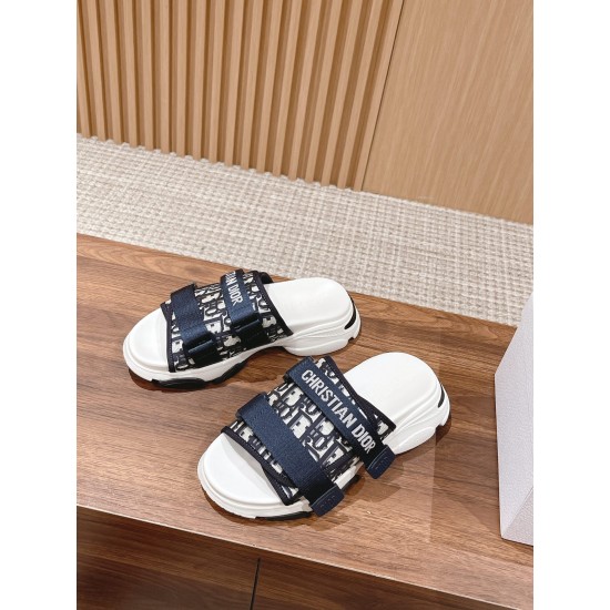 slippers slippers