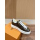 LV SNEAKERS