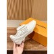 LV SNEAKERS