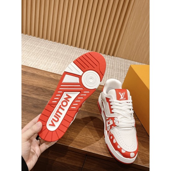 LV SNEAKERS