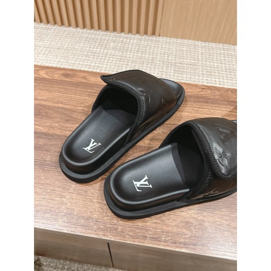 LV SLIPPERS