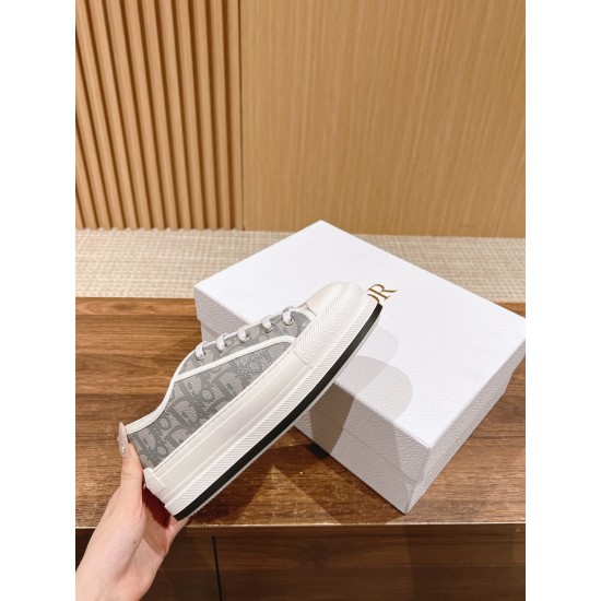 Embroidered Canvas Shoes Embroidered Canvas Shoes