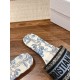 slippers slippers