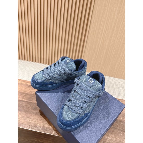 sneakers sneakers