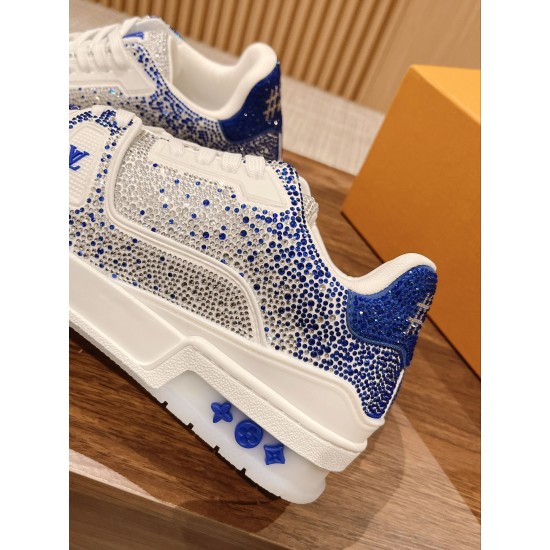 LV SNEAKERS