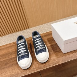 Embroidered Canvas Shoes