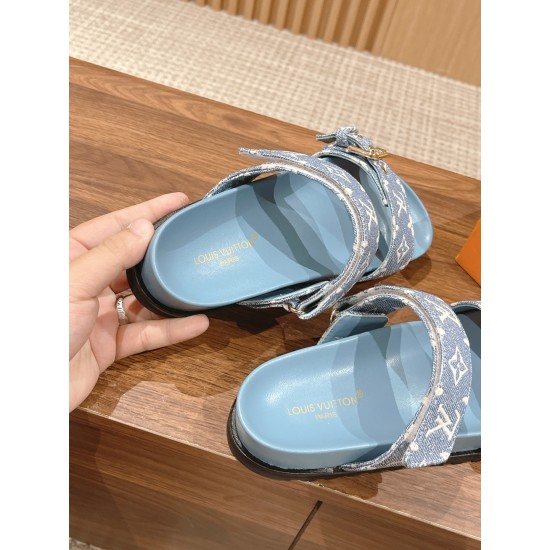 LV SLIPPERS