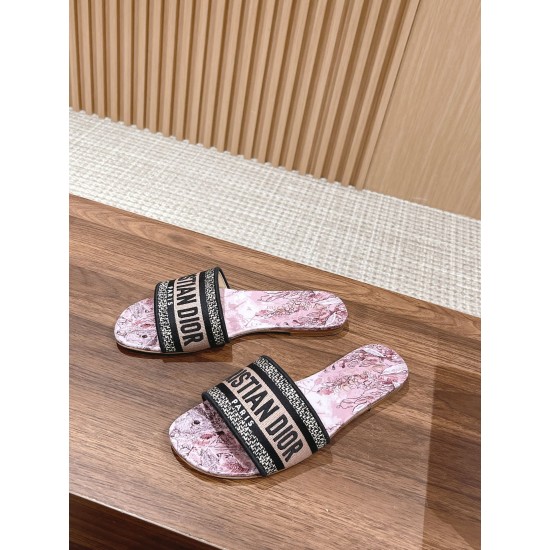 slippers slippers