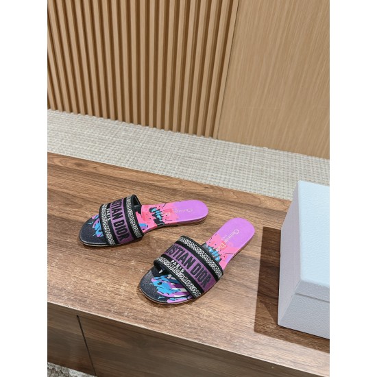 slippers 