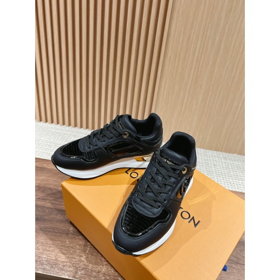 LV SNEAKERS