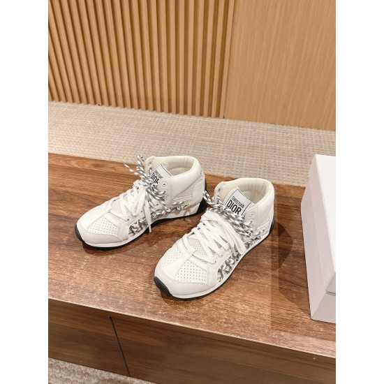 sneakers sneakers