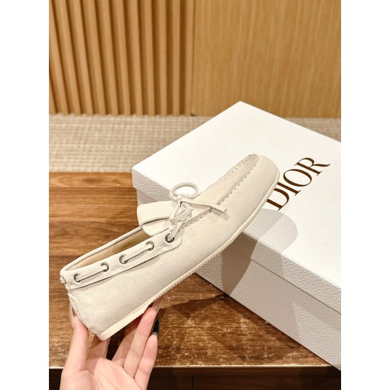 open-toed shoe open-toed shoe