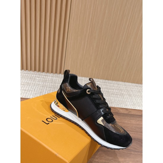 LV SNEAKERS