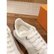 LV SNEAKERS