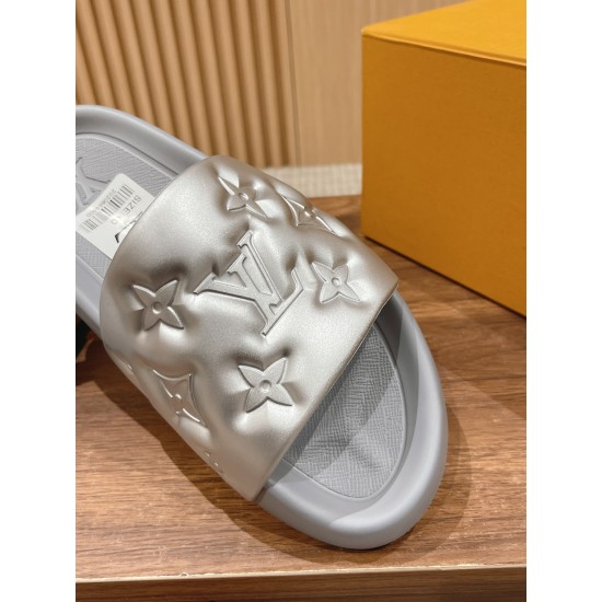 LV SLIPPERS