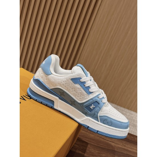 LV SNEAKERS