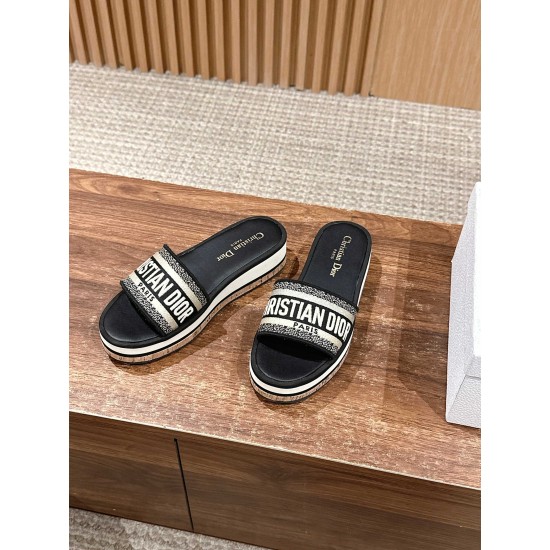 slippers slippers
