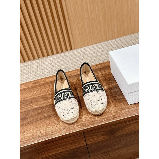 slippers slippers