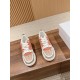 one Sneakers