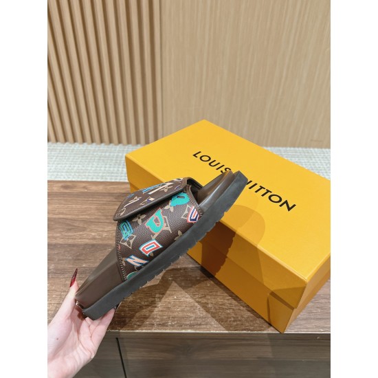 LV SLIPPERS