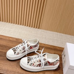 Embroidered Canvas Shoes