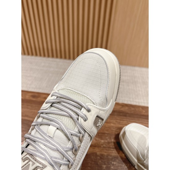 LV SNEAKERS LV SNEAKERS