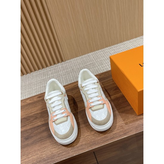 LV SNEAKERS