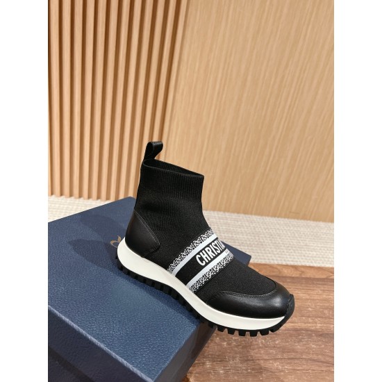 sock shoes