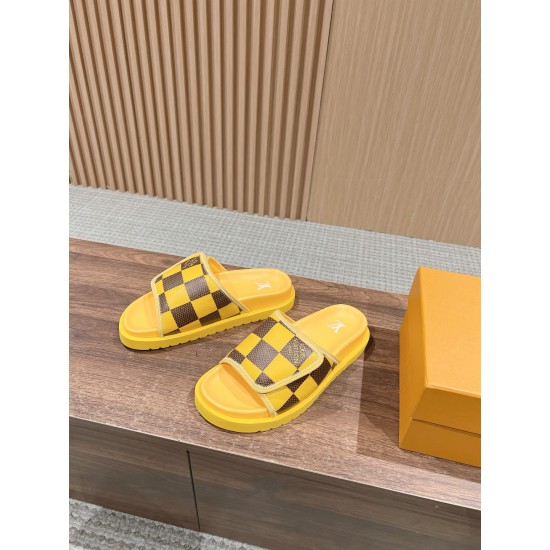 LV SLIPPERS