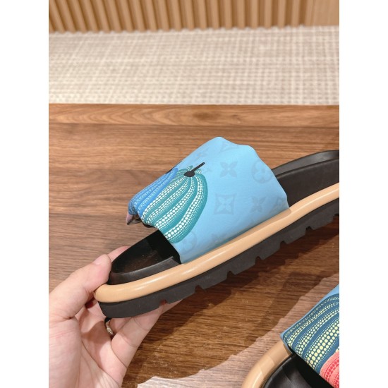 LV SLIPPERS