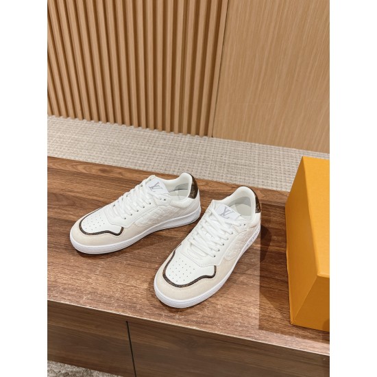 LV SNEAKERS