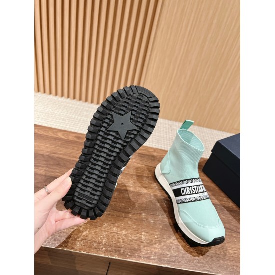sock shoes